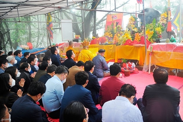 Quang cảnh buổi Lễ tế trên núi Ngũ Nhạc tại Khu di tích quốc gia đặc biệt Côn Sơn - Kiếp Bạc. 