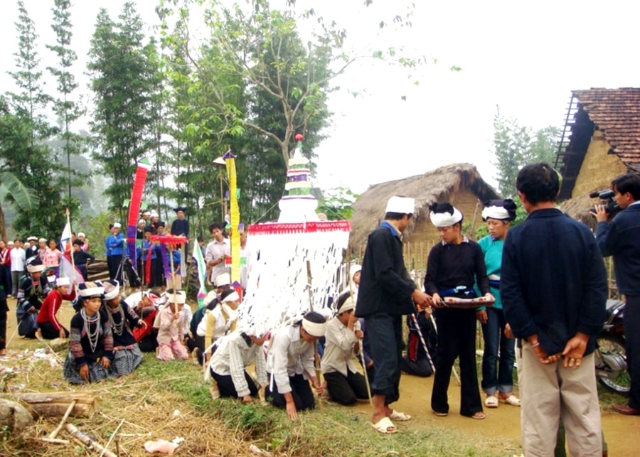 Lễ ma khô dân tộc Bố Y huyện Quản Bạ