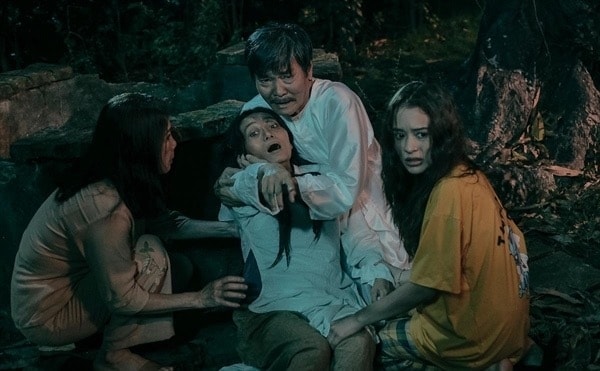 Bộ phim kinh dị Việt “Nhà không bán” được nhiều khán giả lựa chọn để xem trong dịp Tết Nhâm Dần 2022 Bộ phim kinh dị Việt “Nhà không bán” được nhiều khán giả lựa chọn để xem trong dịp Tết Nhâm Dần 2022