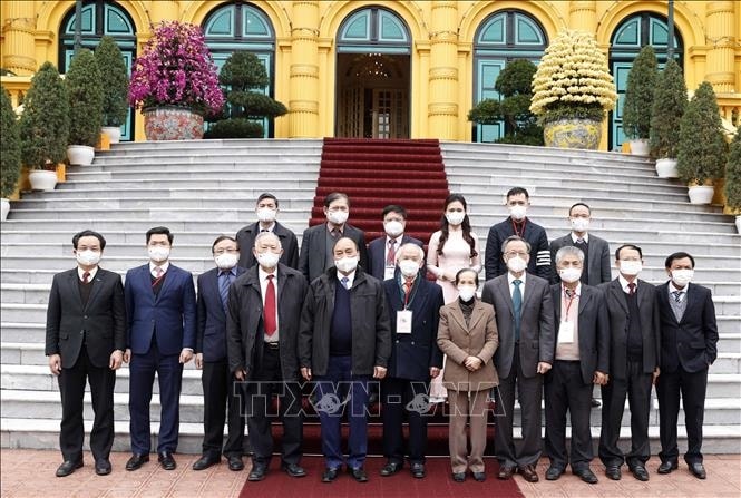 Chủ tịch nước Nguyễn Xuân Phúc với lãnh đạo và các nhà khoa học, chuyên gia kinh tế Hội khoa học Kinh tế Việt Nam