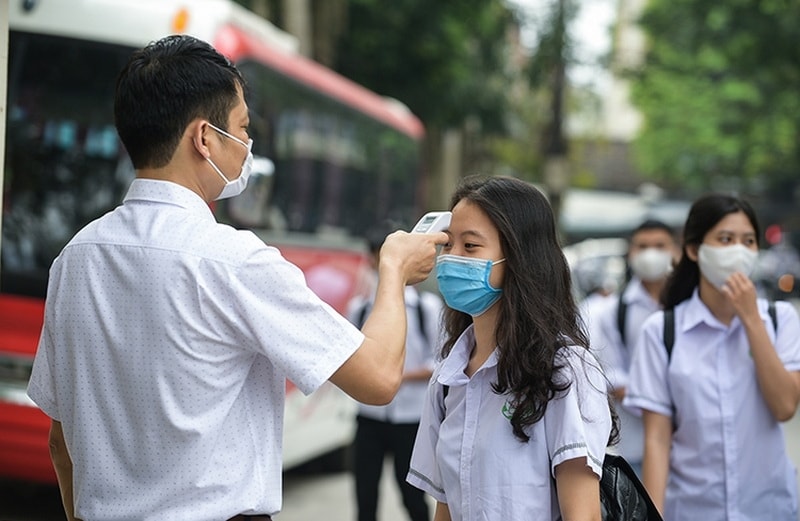 Hướng dẫn mới nhất của Bộ Y tế về xử trí ca mắc COVID-19 trong trường học. Ảnh minh họa