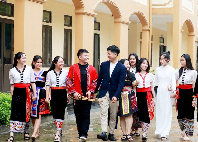 Trường nội trú giúp học sinh gìn giữ bản sắc văn hóa dân tộc