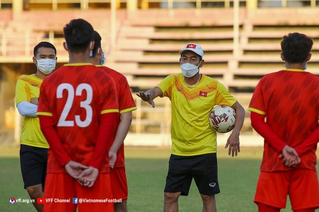 U23 Việt Nam tập nhẹ trong chiều 23/2