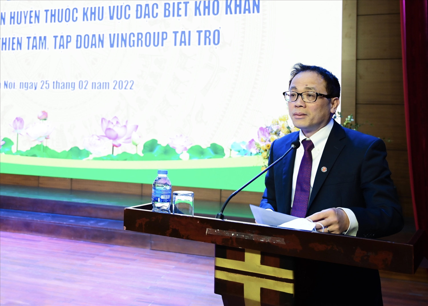 TS. Tạ Thành Văn, Chủ tịch Hội đồng Trường Đại học Y Hà Nội phát biểu tại Lễ khai giảng TS. Tạ Thành Văn, Chủ tịch Hội đồng Trường Đại học Y Hà Nội phát biểu tại Lễ khai giảng