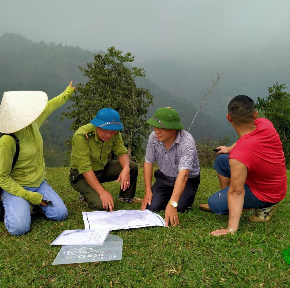 Việc giao khoán, bảo vệ rừng cho cộng đồng dân cư, thôn bản đã và đang góp phần tạo sinh kế cho người dân 