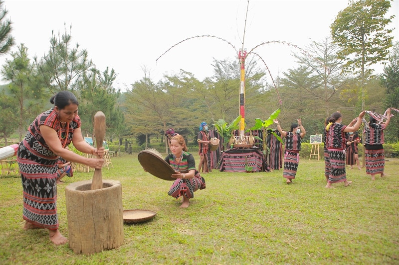 Bánh “tình yêu” của đồng bào Tà Ôi 1