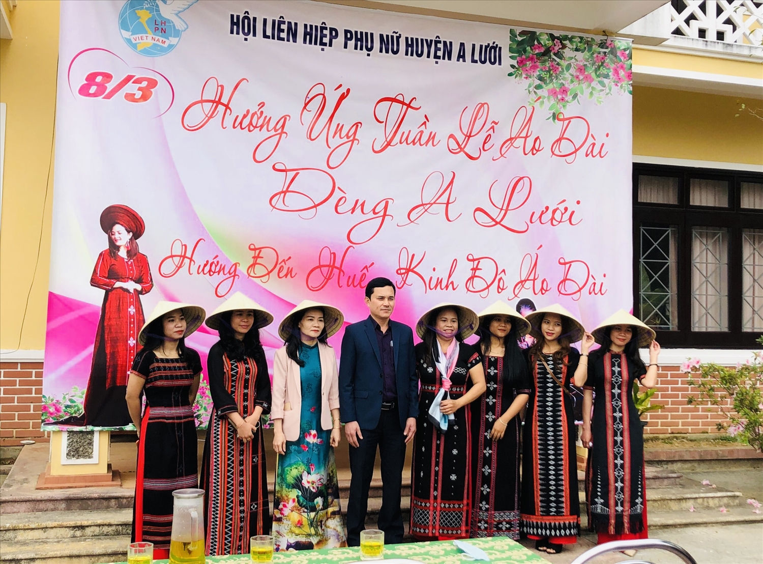 Phụ nữ A Lưới (Thừa Thiên Huế) hưởng ứng Tuần lễ Áo dài 2022