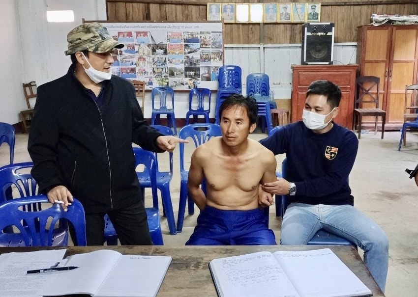 Đối tượng Sùng A Dua bị bắt giữ khi đang lẩn trốn tại Lào