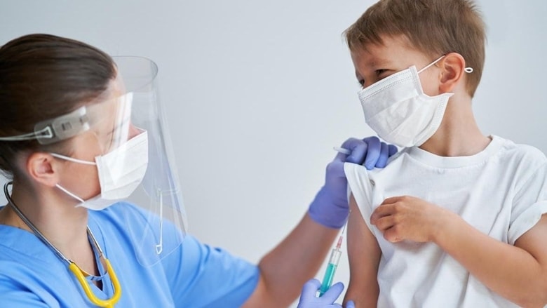 Cơ quan Quản lý dược phẩm châu Âu đã cấp phép sử dụng vaccine của hãng Moderna cho trẻ em từ 6-11 tuổi (Ảnh minh họa: Getty) Cơ quan Quản lý dược phẩm châu Âu đã cấp phép sử dụng vaccine của hãng Moderna cho trẻ em từ 6-11 tuổi (Ảnh minh họa: Getty)