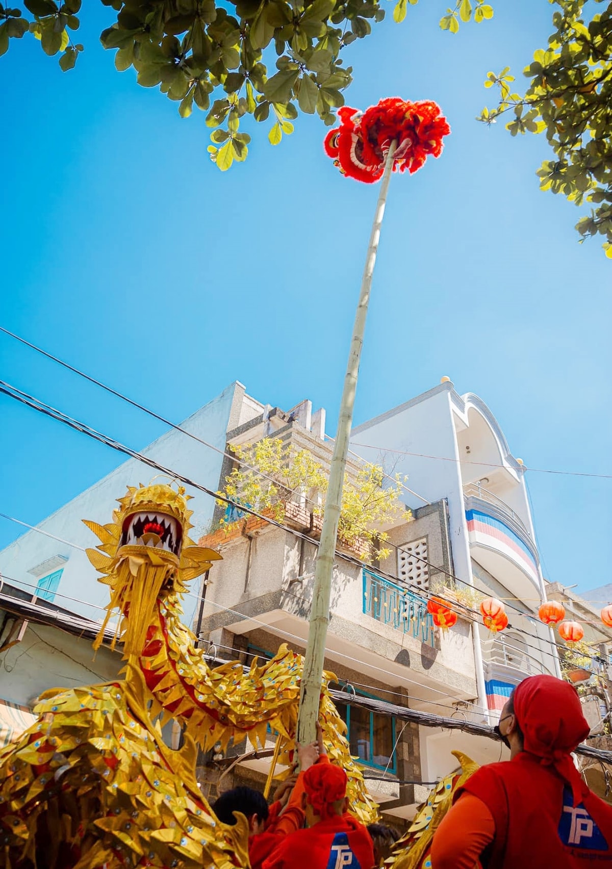 Những trận pháp mà đoàn lân biểu diễn đòi hỏi công phu, điêu luyện (Ảnh: Hoàng Duy) Những trận pháp mà đoàn lân biểu diễn đòi hỏi công phu, điêu luyện (Ảnh: Hoàng Duy)
