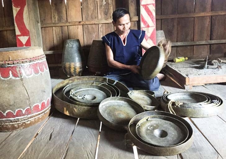 Tỉnh Gia Lai hiện còn lưu giữ 4.500 bộ cồng chiêng, chiếm số lượng nhiều nhất trong 5 tỉnh Tây Nguyên. Ảnh: Hoàng Ngọc Tỉnh Gia Lai hiện còn lưu giữ 4.500 bộ cồng chiêng, chiếm số lượng nhiều nhất trong 5 tỉnh Tây Nguyên. Ảnh: Hoàng Ngọc