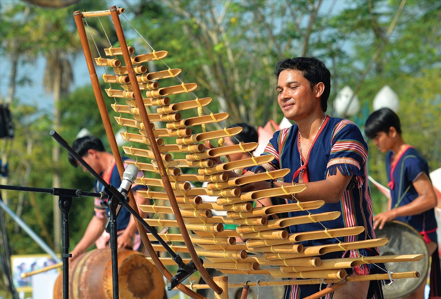 Không gian nhạc cụ Tây Nguyên (ảnh minh họa). Không gian nhạc cụ Tây Nguyên (ảnh minh họa).