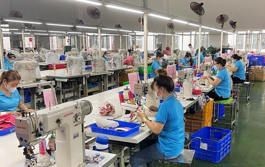 Mục tiêu phục vụ của ngành BHXH Việt Nam luôn đặt quyền và lợi ích của người tham gia BHXH, BHYT lên hàng đầu