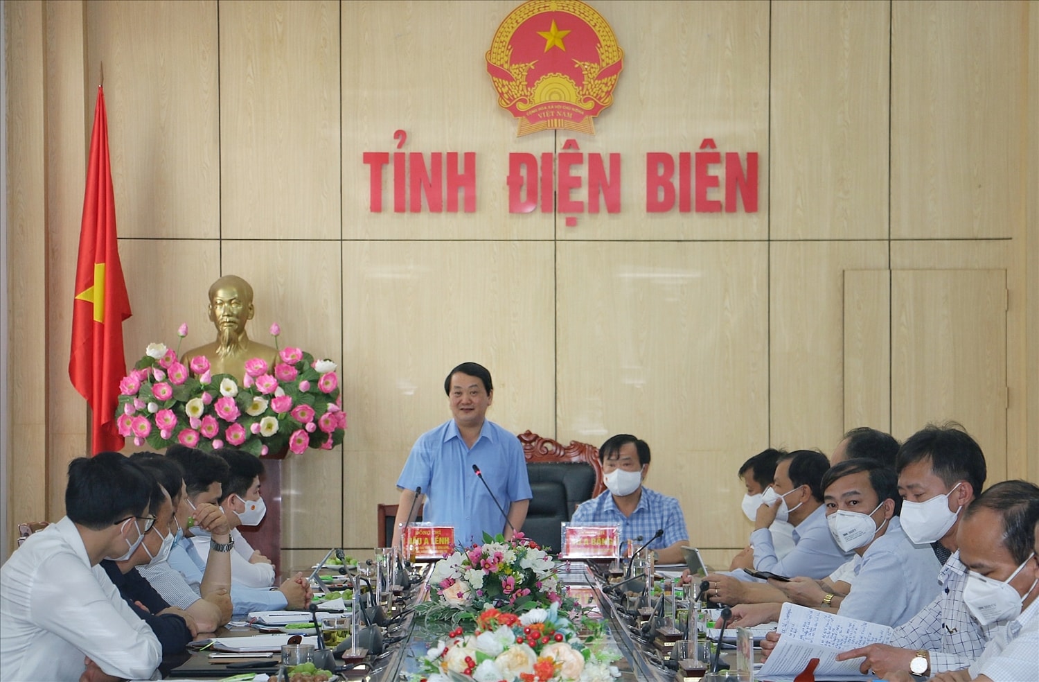 Bộ trưởng, Chủ nhiệm UBDT Hầu A Lềnh phát biết tại buổi làm việc Bộ trưởng, Chủ nhiệm UBDT Hầu A Lềnh phát biết tại buổi làm việc