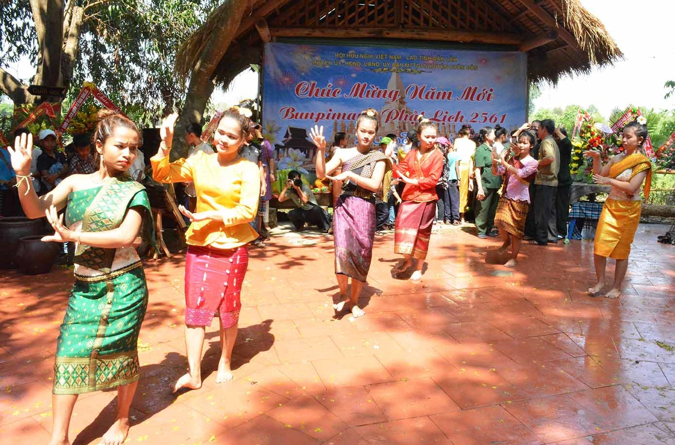 Văn hóa Lào ở huyện biên giới Buôn Đôn, tỉnh Đắk Lắk Văn hóa Lào ở huyện biên giới Buôn Đôn, tỉnh Đắk Lắk