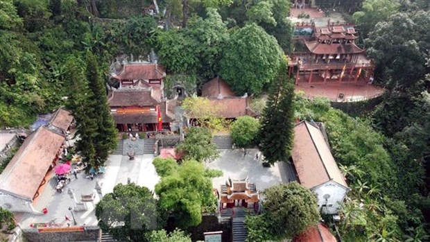 Khu đền Mẫu là điểm đến chính của du khách khi đến với danh thắng Tây Thiên. (Ảnh: TTXVN)