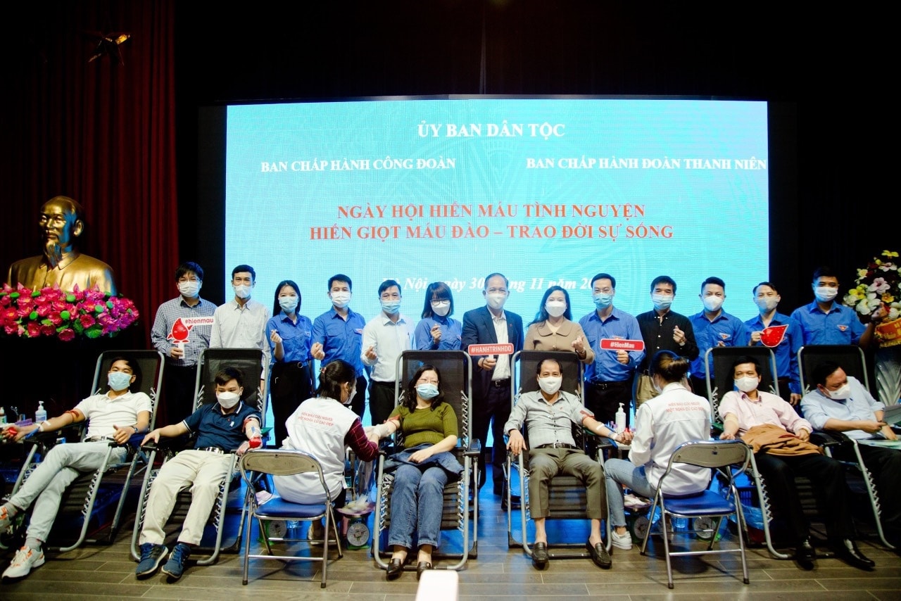 Đoàn Thanh niên Ủy ban Dân tộc phối hợp với Công đoàn Ủy ban Dân tộc tổ chức ngày hội hiến máu tình nguyện tháng 11/2021 Đoàn Thanh niên Ủy ban Dân tộc phối hợp với Công đoàn Ủy ban Dân tộc tổ chức ngày hội hiến máu tình nguyện tháng 11/2021
