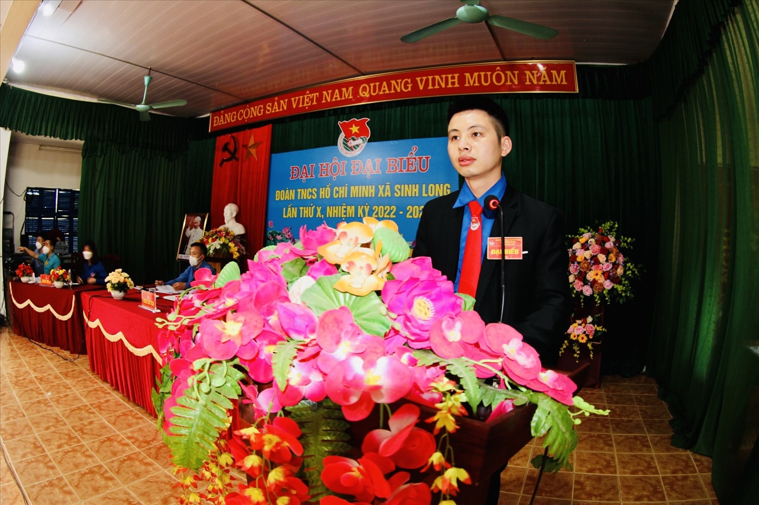 Chân dung cán bộ Đoàn tiêu biểu ở Sinh Long, huyện Na Hang, tỉnh Tuyên Quang Chân dung cán bộ Đoàn tiêu biểu ở Sinh Long, huyện Na Hang, tỉnh Tuyên Quang