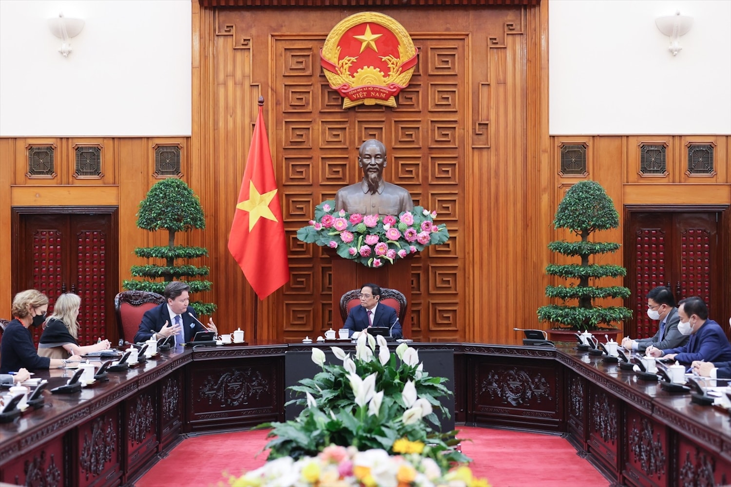 Thủ tướng mong muốn, tin tưởng quan hệ hai nước tiếp tục phát triển bền vững, đi vào chiều sâu, thực chất, hiệu quả trên nguyên tắc chân thành, tin cậy, tôn trọng, bình đẳng, luôn hướng tới tương lai tốt đẹp, vì hạnh phúc, ấm no cho nhân dân hai nước. Ảnh: VGP/Nhạt Bắc