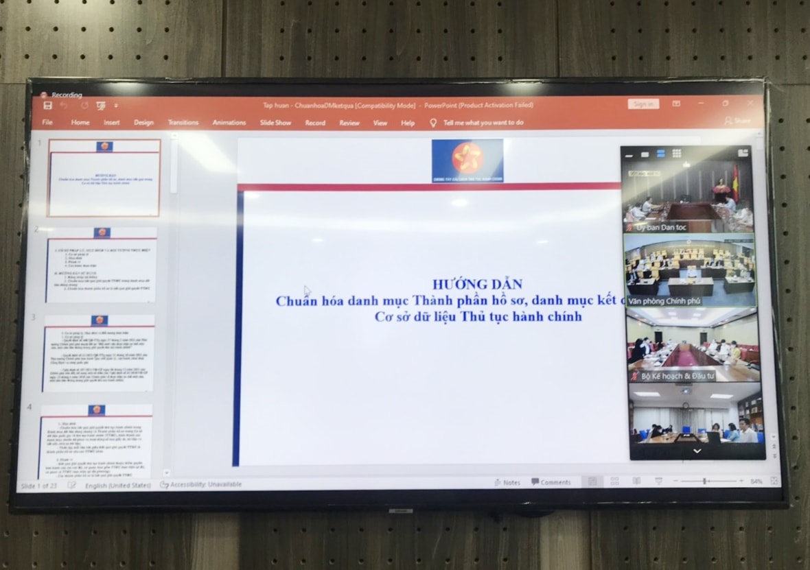 Hội nghị được kết nối trực tuyến tới trụ sở các bộ, cơ quan thuộc Chính phủ