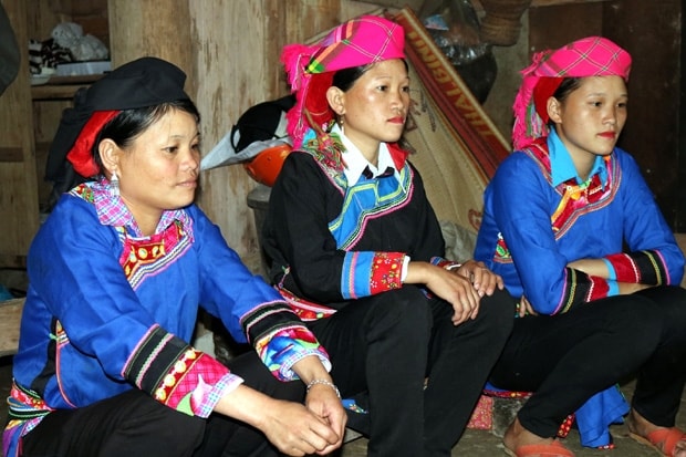Phụ nữ Cờ Lao trong trang phục truyền thống (Ảnh minh họa- BHG) Phụ nữ Cờ Lao trong trang phục truyền thống (Ảnh minh họa- BHG)