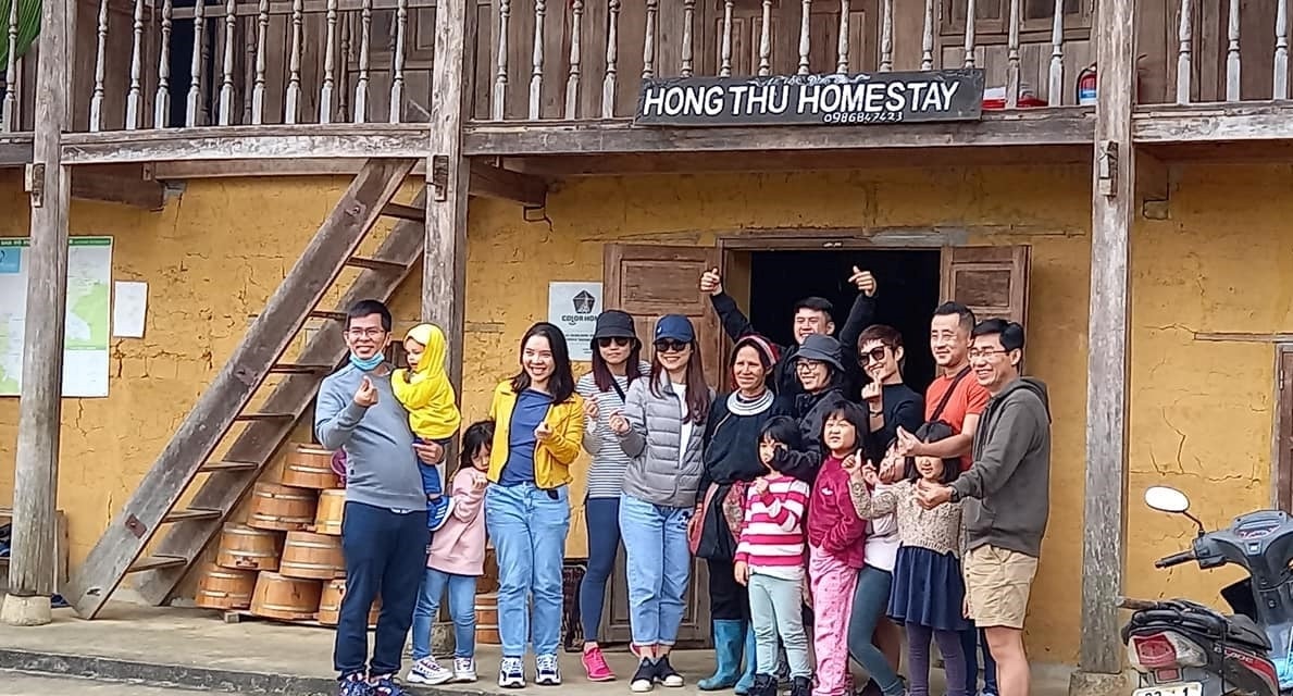 Khách du lịch lưu trú lại Hồng Thu homestay