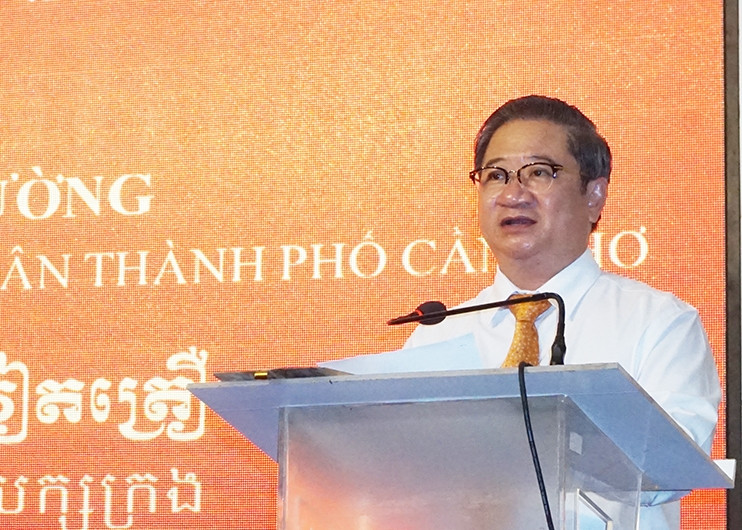 Chủ tịch UBND TP. Cần ThơTrần Việt Trường thông tin về việc thực hiện chính sách dân tộc trong thời gian tới