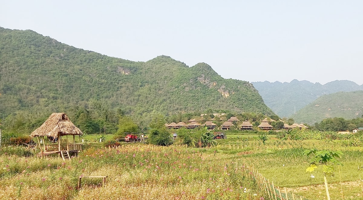 Khu du lịch Bản Lác thuộc xã Chiềng Châu, huyện Mai Châu, tỉnh Hòa Bình