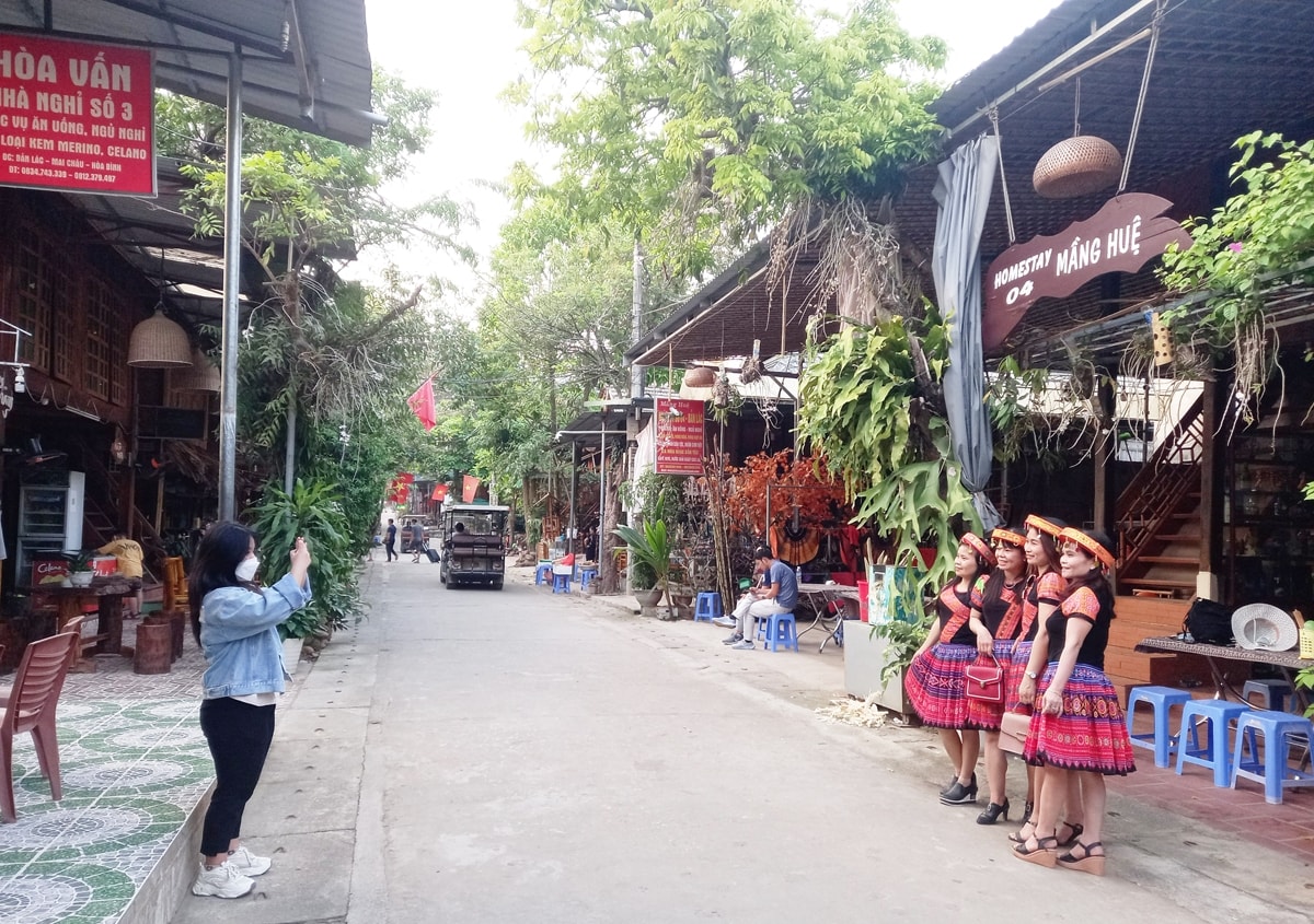 Nhiều điểm check-in tuyệt vời cho các chị em tại Bản Lác