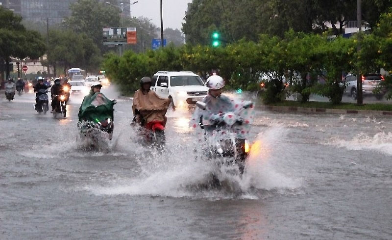Nam Bộ, Tây Nguyên mưa to, đề phòng lốc sét, gió giật mạnh