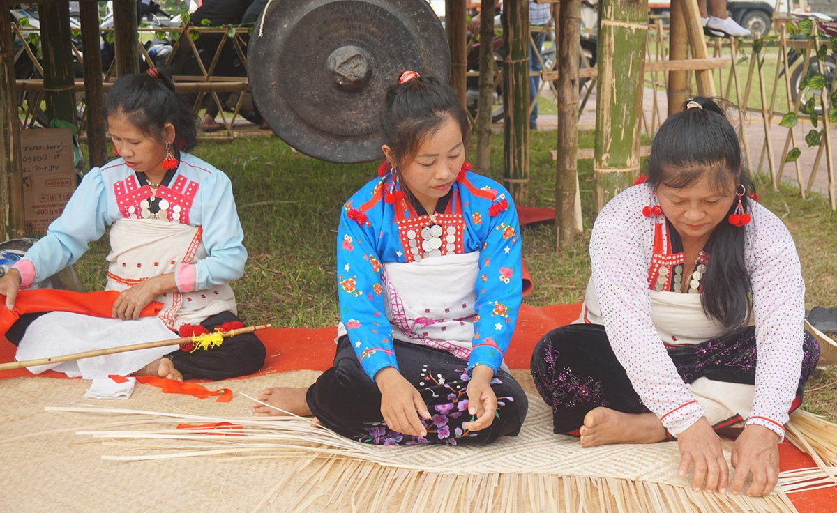 Nghề đan nát của dân tộc Mảng