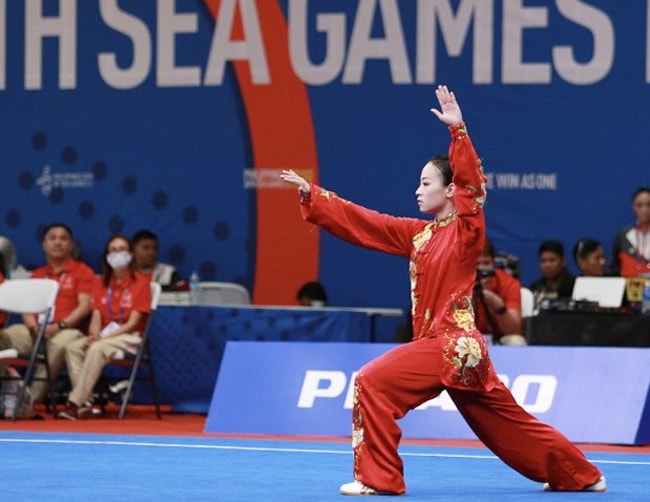 Trần Thị Minh Huyền biểu diễn Thái cực quyền Trần Thị Minh Huyền biểu diễn Thái cực quyền