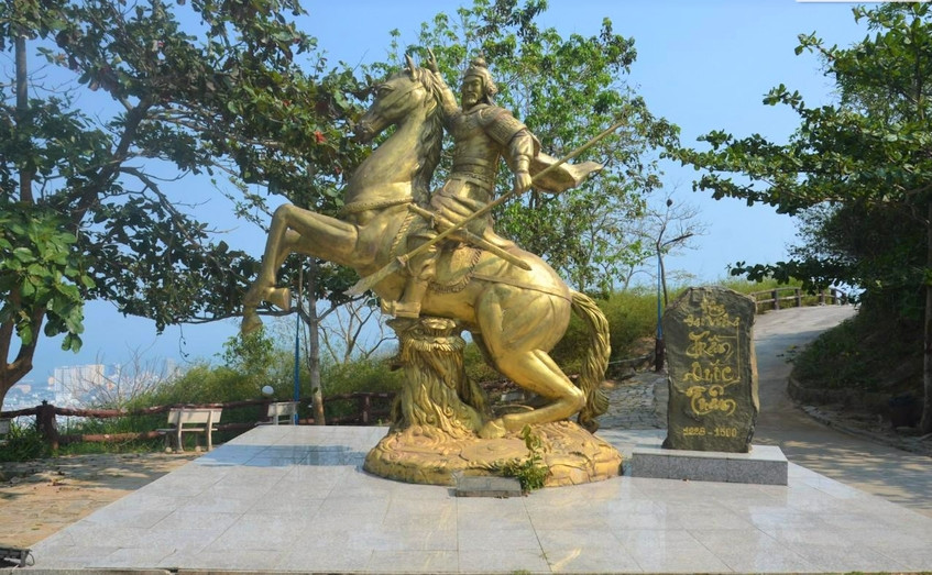 Tượng Đức Thánh Trần tại khu du lịch Hồ Mây Park: Chưa có cơ sở khoa học để kết luận đúng hay sai 