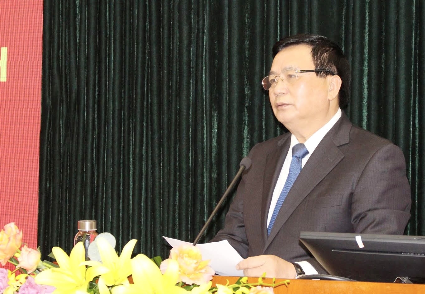 GS.TS Nguyễn Xuân Thắng, Ủy viên Bộ Chính trị, Giám đốc Học viên Chính trị Quốc gia Hồ Chí Minh, Chủ tịch Hội đồng Lý luận Trung ương khẳng định vấn đề dân tộc, công tác dân tộc có vị trí và vai trò đặc biệt quan trọng trong sự nghiệp cách mạng của Đảng, Nhà nước và Nhân dân ta GS.TS Nguyễn Xuân Thắng, Ủy viên Bộ Chính trị, Giám đốc Học viên Chính trị Quốc gia Hồ Chí Minh, Chủ tịch Hội đồng Lý luận Trung ương khẳng định vấn đề dân tộc, công tác dân tộc có vị trí và vai trò đặc biệt quan trọng trong sự nghiệp cách mạng của Đảng, Nhà nước và Nhân dân ta