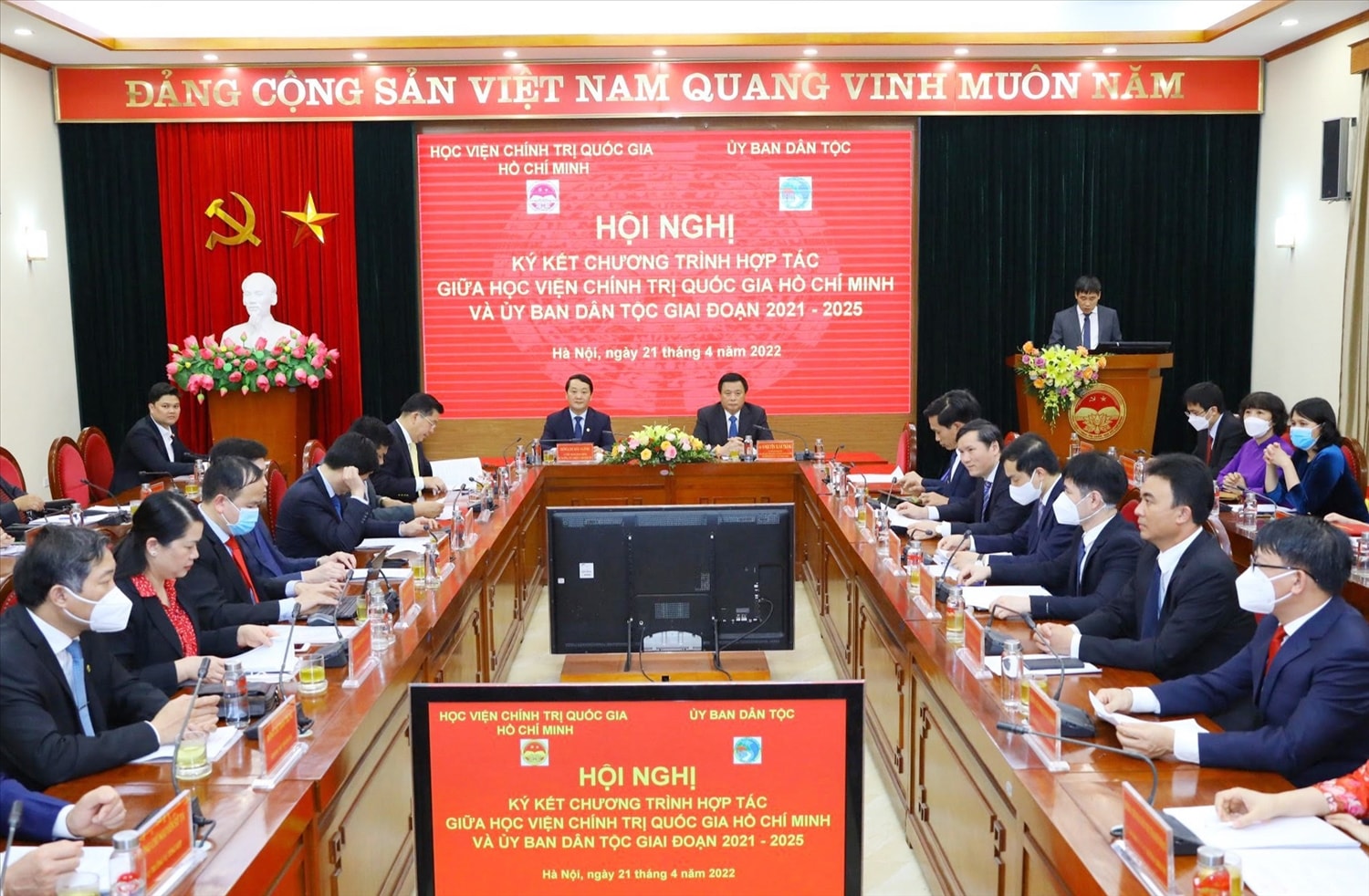 Toàn cảnh Hội nghị Toàn cảnh Hội nghị