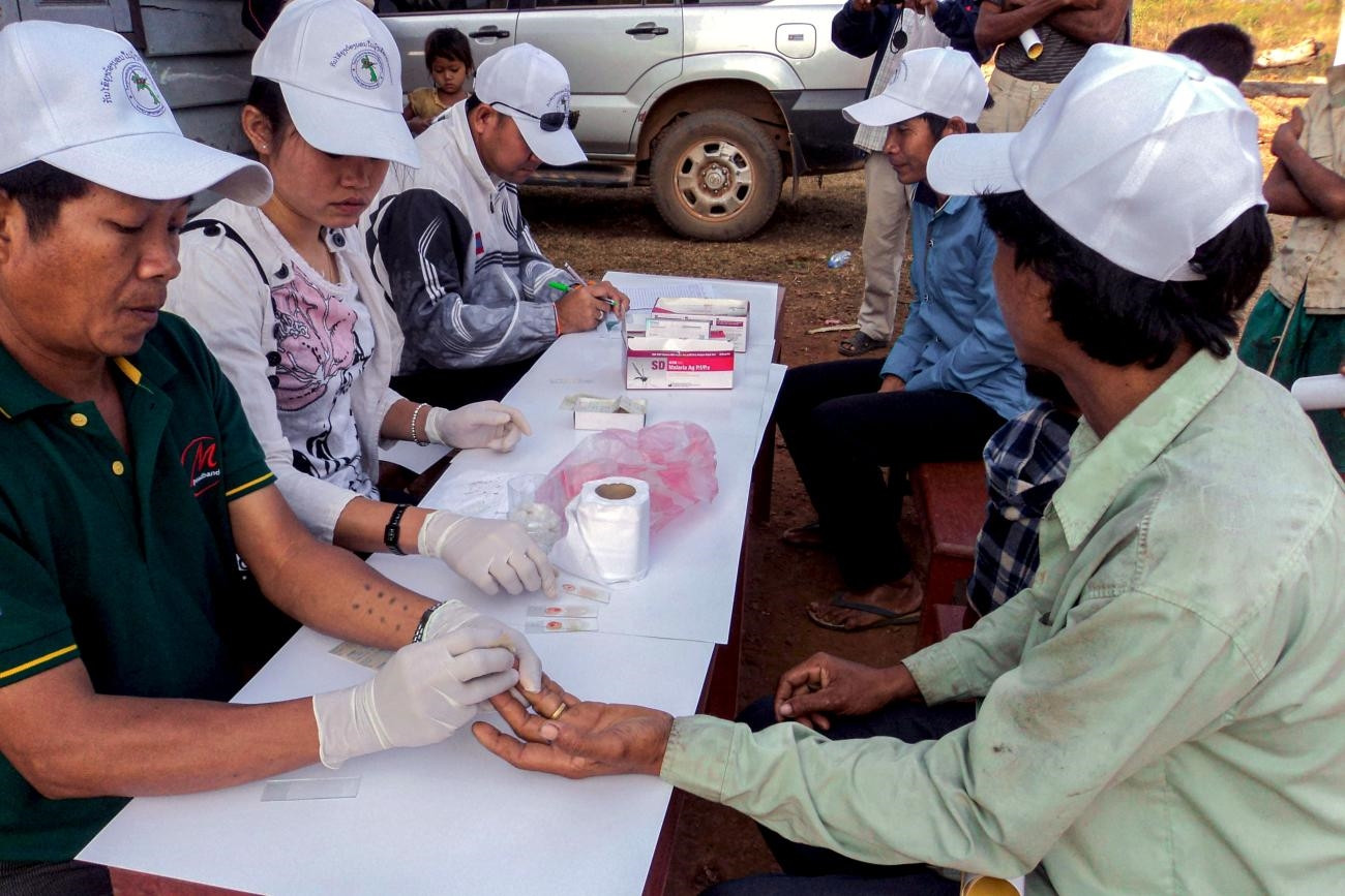Các xét nghiệm chẩn đoán nhanh bệnh sốt rét được thực hiện ở tỉnh Champasak nước CHDCND Lào