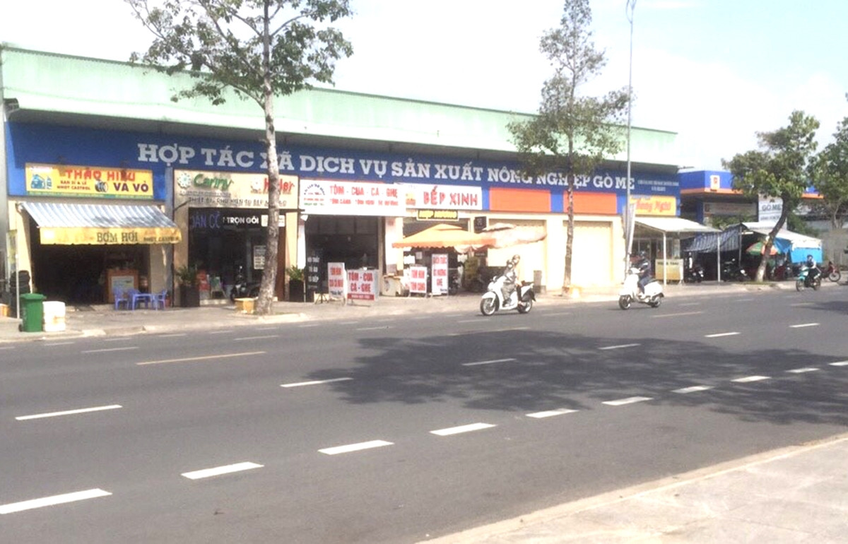 HTX chỉ còn trực tiếp quản lý, sử dụng 5,9 ha, nhưng là HTX chỉ còn trực tiếp quản lý, sử dụng 5,9 ha, nhưng là