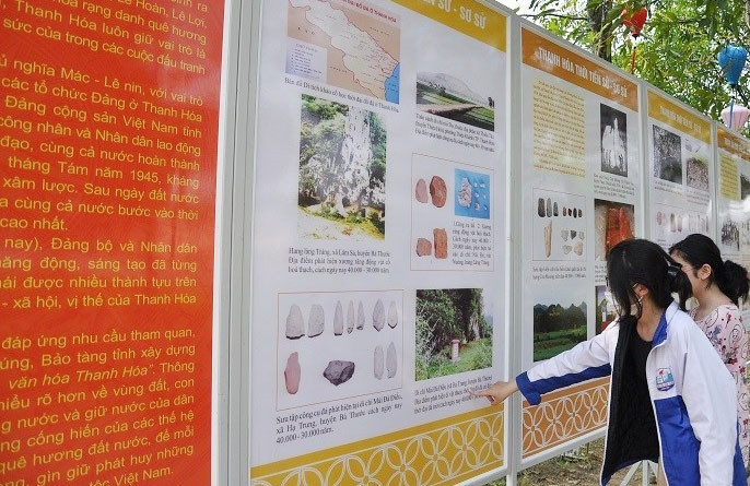 Khu vực triển lãm ảnh “Truyền thống lịch sử văn hóa của tỉnh, Tp. Thanh Hóa và Tp. Hội An” tại sự kiện Khu vực triển lãm ảnh “Truyền thống lịch sử văn hóa của tỉnh, Tp. Thanh Hóa và Tp. Hội An” tại sự kiện