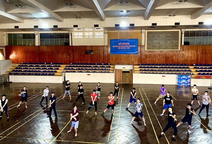 Nghệ sĩ tập luyện miệt mài cho lễ khai mạc SEA Games 31 Nghệ sĩ tập luyện miệt mài cho Lễ khai mạc SEA Games 31