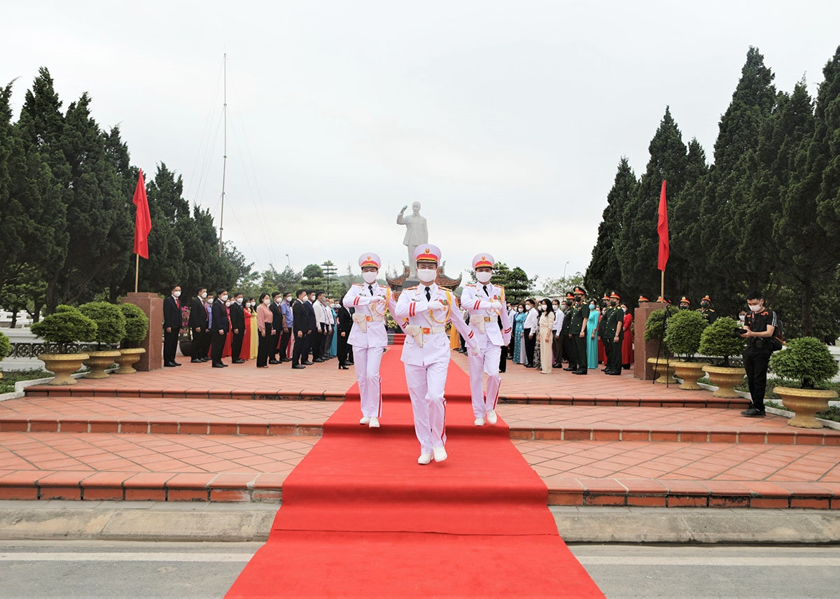 Đoàn tiêu binh diễu hành