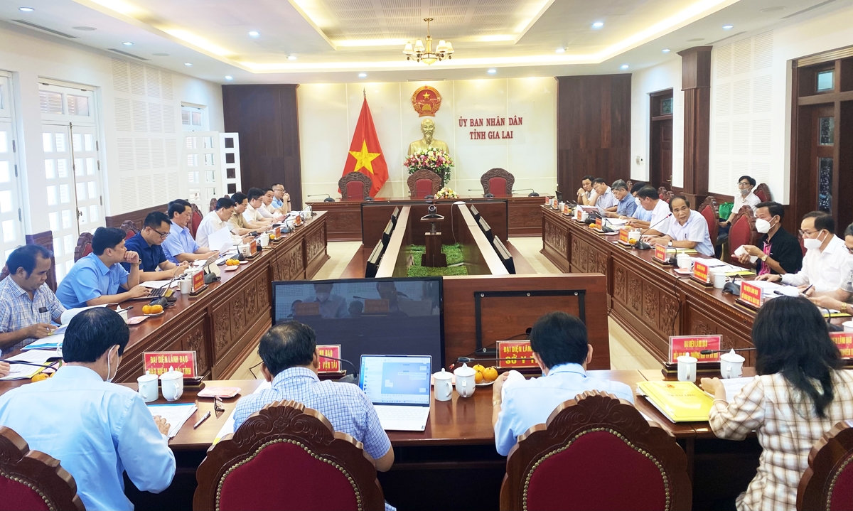 Đoàn công tác của UBDT làm việc với UBND tỉnh Gia Lai