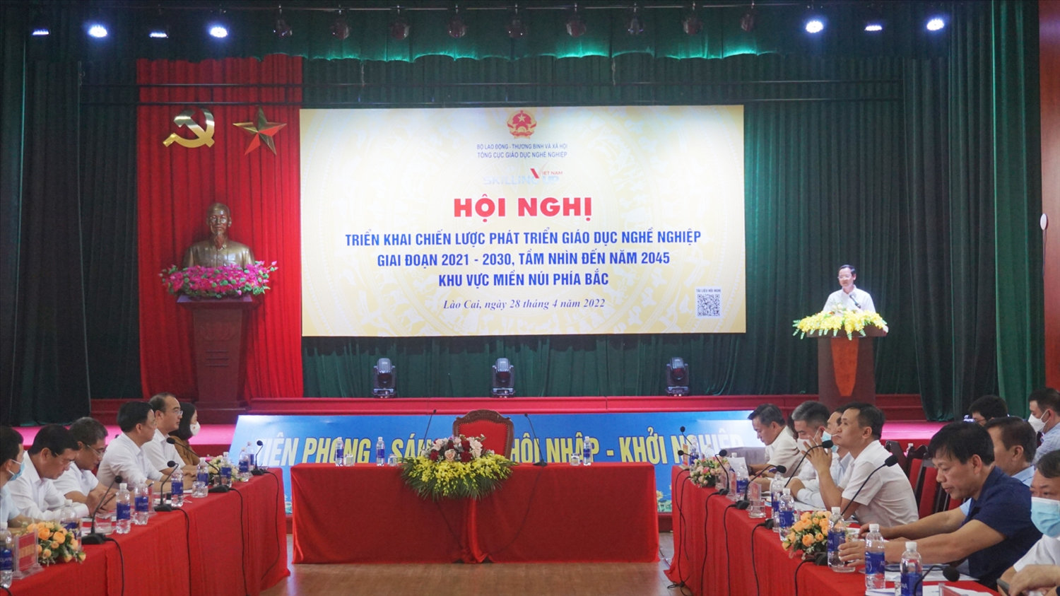 Hội nghị triển khai Chiến lược phát triển giáo dục nghề nghiệp giáo đoạn 2021 - 2030, tầm nhìn đến năm 2045