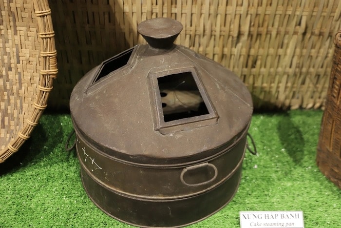 Xửng hấp bánh. Xửng hấp bánh.