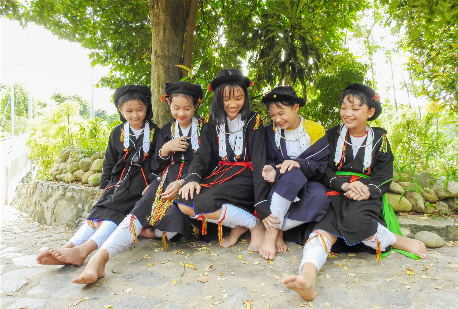 Tuổi trẻ Sán Dìu xã Trung Mỹ gìn giữ bản sắc văn hóa dân tộc