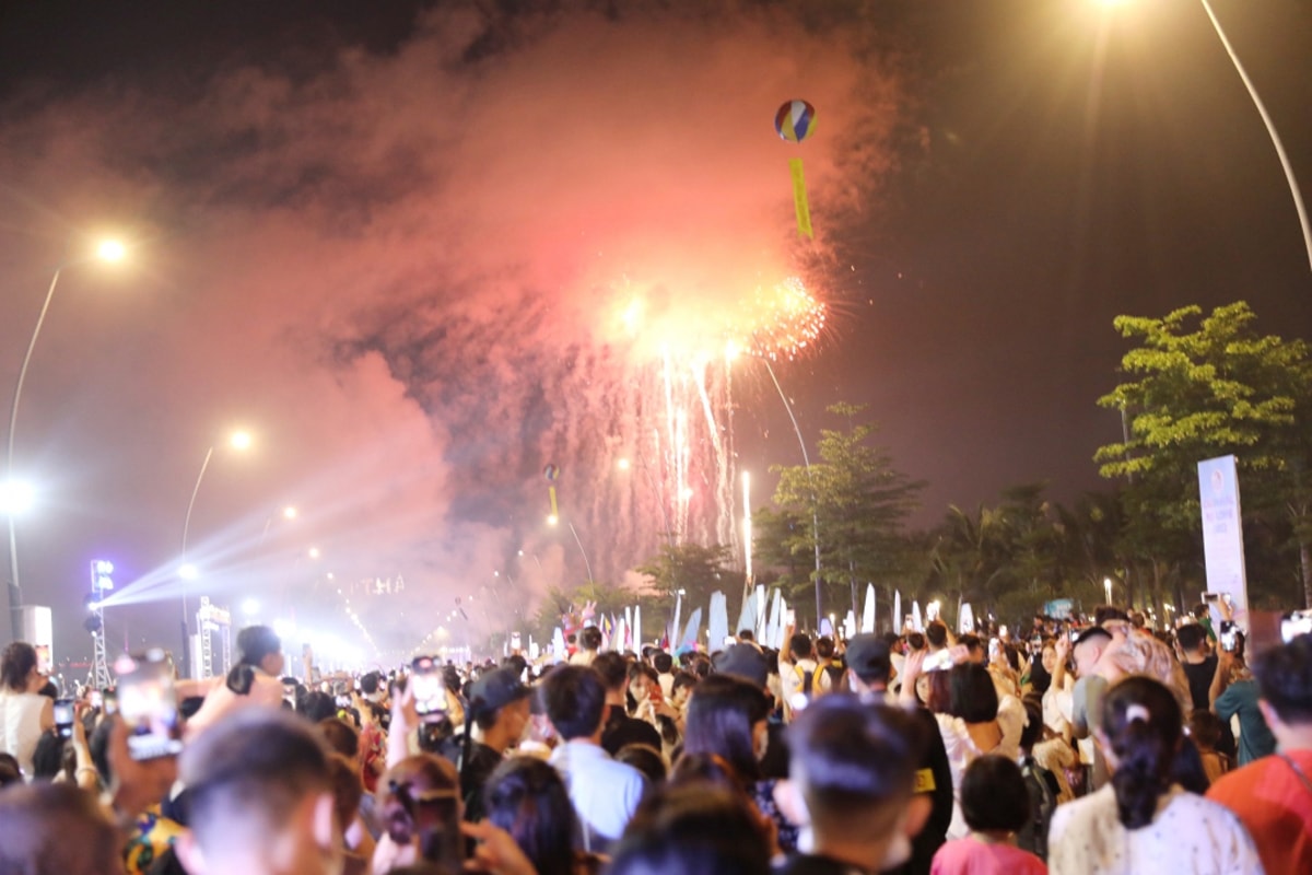Sôi động Carnaval Hạ Long 2022 5