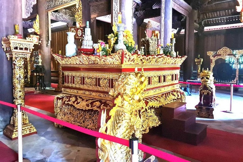 Năm 1430, Lê Thái Tổ đổi tên vùng đất Lam Sơn thành Lam Kinh. Kể từ đó, các kiến trúc điện, miếu... cũng bắt đầu được xây dựng tại đây, gắn với hai chức năng chính là điểm nghỉ chân của các vua Lê khi về cúng bái tổ tiên
