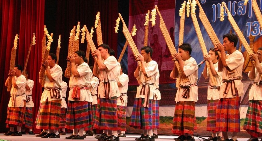 Khean Lào được Unesco công nhận là di sản văn hoá phi vật thể nhân loại năm 2017 Khean Lào được UNESCO công nhận là di sản văn hoá phi vật thể nhân loại năm 2017