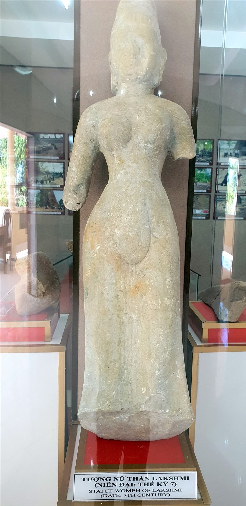 Chiêm ngưỡng những bảo vật quốc gia ở tháp cổ Vĩnh Hưng 3