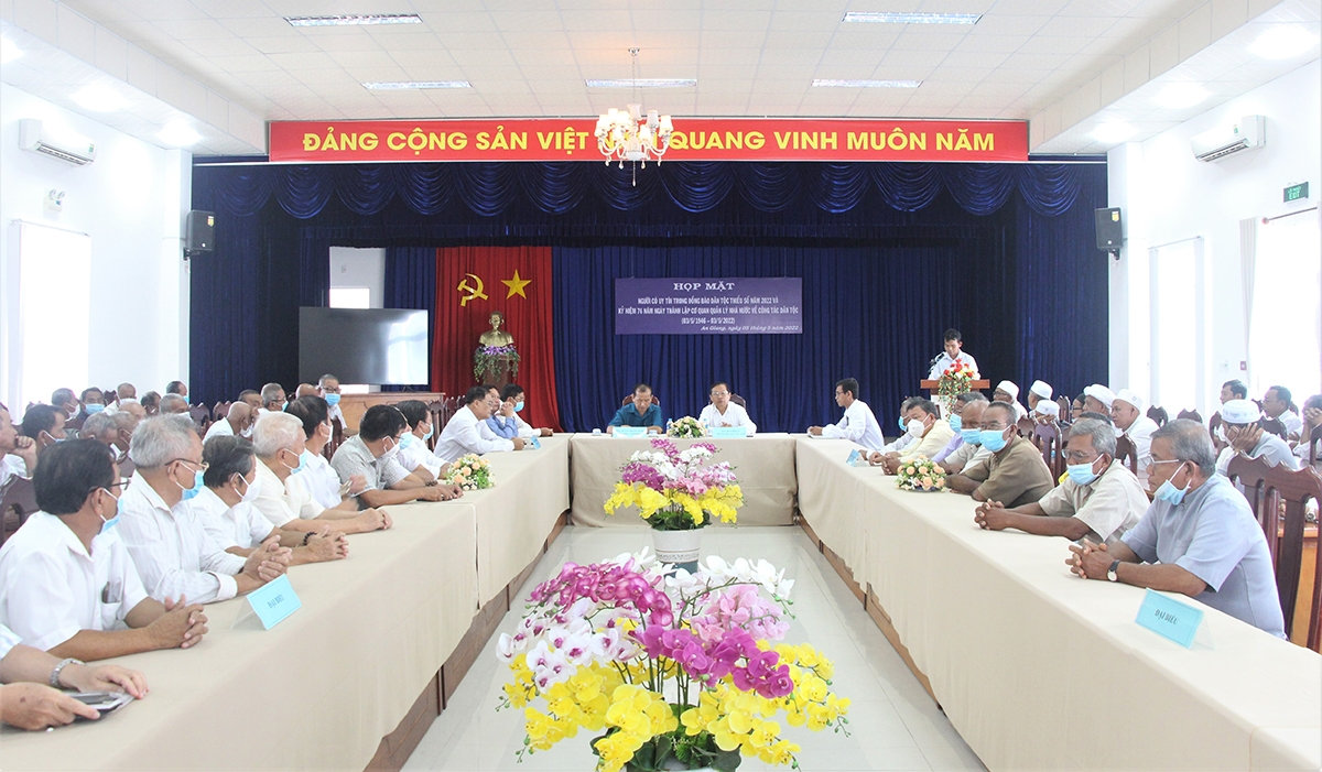 Quang cảnh buổi họp mặt