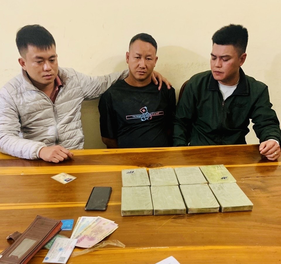 Đối tượng Sùng A Chu bị bắt giữ. Đối tượng Sùng A Chu bị bắt giữ.